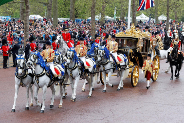 Fotos de la coronación en la Abadía de Westminster de los reyes del Reino Unido, Carlos III y Camila, un ritual milenario que se celebra por primera vez en el siglo XXI.