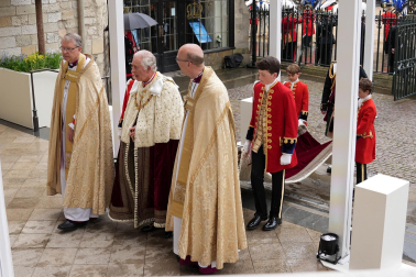 Fotos de la coronación en la Abadía de Westminster de los reyes del Reino Unido, Carlos III y Camila, un ritual milenario que se celebra por primera vez en el siglo XXI