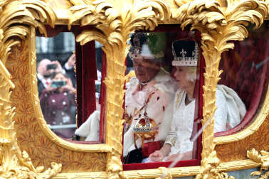 Fotos de la coronación en la Abadía de Westminster de los reyes del Reino Unido, Carlos III y Camila, un ritual milenario que se celebra por primera vez en el siglo XXI.