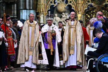 Fotos de la coronación en la Abadía de Westminster de los reyes del Reino Unido, Carlos III y Camila, un ritual milenario que se celebra por primera vez en el siglo XXI.