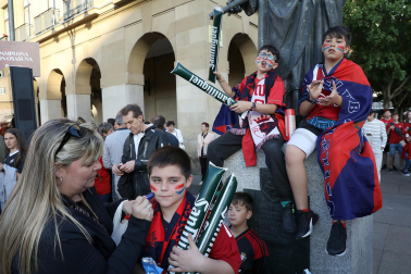 Fotos del ambiente en Pamplona por el partido de final de Copa.