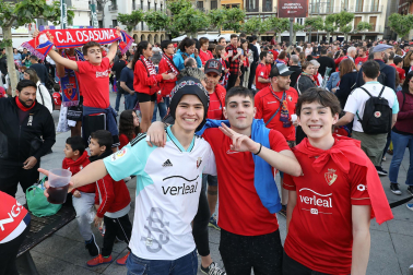 Fotos del ambiente en Pamplona por el partido de final de Copa.