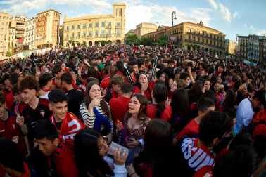 Fotos del ambiente en Pamplona por el partido de final de Copa.