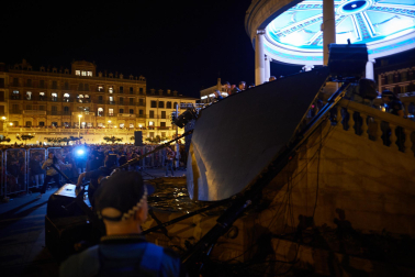 Fotos del ambiente en la plaza del Castillo durante el partido de la final de la Copa del Rey.