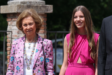 Fotos de la confirmación de la infanta Sofía en la iglesia de la Asunción de Nuestra Señora, en el distrito madrileño de Aravaca.