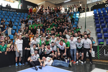 Fotos del Helvetia Anaitasuna tras el partido ante el Logroño y despedida de Carlos Chocarro e Ibai Meoki.