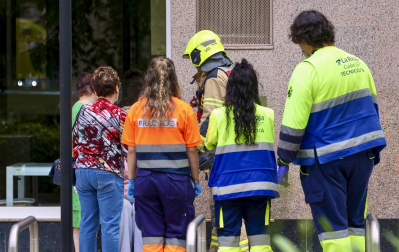 Imagen del incendio en una vivienda de Logroño./
