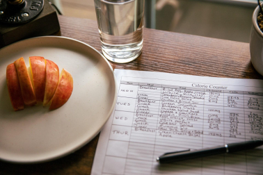 La restricción de alimentos puede provocar deficiencias nutricionales y empeorar la salud