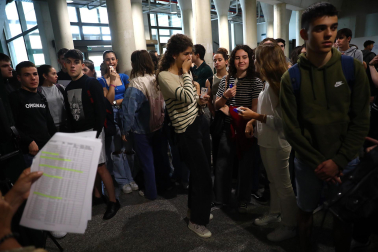 Fotos del primer día de Selectividad en Navarra.