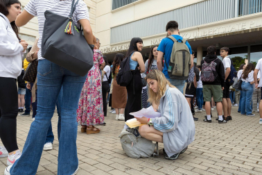 Fotos del primer día de Selectividad en Tudela.
