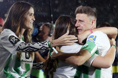 Imágenes del partido homenaje a Joaquín Sánchez