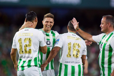 Imágenes del partido homenaje a Joaquín Sánchez