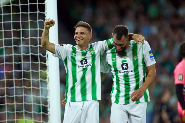 Imágenes del partido homenaje a Joaquín Sánchez