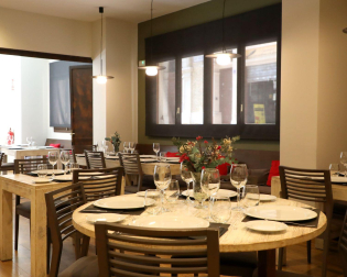 El Hotel Don Jaime 54 obtuvo el reconocimiento a la Mejor Torrija en la última edición de Gastropasión de Horeca Restaurantes Zaragoza y participa también en este certamen.