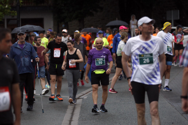 Participantes en la X Carrera Solidaria de Ziordia