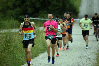 Participantes en la X Carrera Solidaria de Ziordia