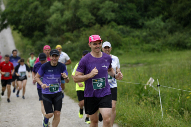 Participantes en la X Carrera Solidaria de Ziordia