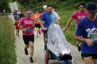 Participantes en la X Carrera Solidaria de Ziordia
