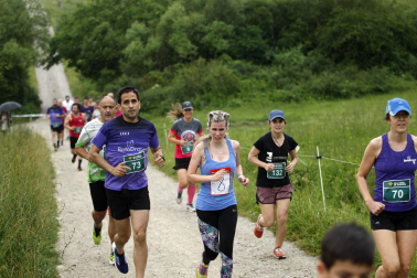 Participantes en la X Carrera Solidaria de Ziordia