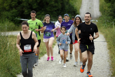 Participantes en la X Carrera Solidaria de Ziordia