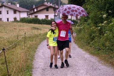 Participantes en la X Carrera Solidaria de Ziordia