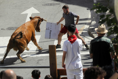 Fotos de las vaquillas en las fiestas de Mutilva./
