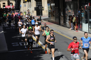 Participantes de la carrera 'La Media San Fermín' 2023.