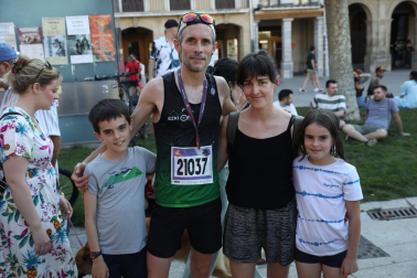 Fotos de 'La Media San Fermín' 2023.