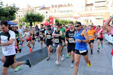 Fotos de La Media San Fermín 2023.