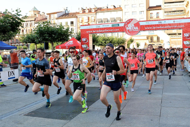 Fotos de La Media San Fermín 2023.