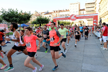 Fotos de La Media San Fermín 2023.