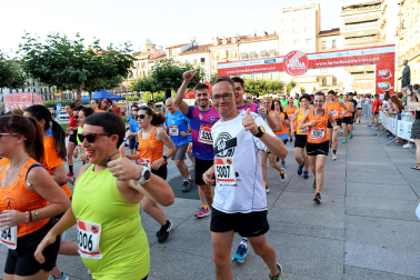 Fotos de La Media San Fermín 2023.