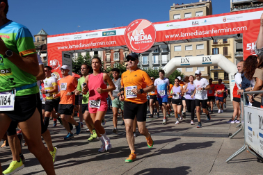 Fotos de La Media San Fermín 2023.