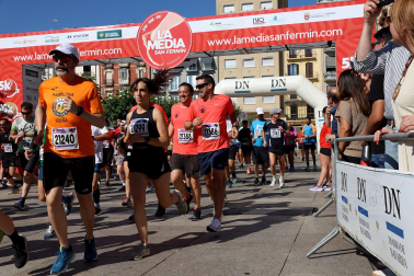 Fotos de La Media San Fermín 2023.