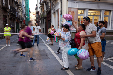 Fotos de La Media San Fermín 2023