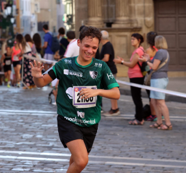 Fotos de La Media San Fermín 2023.