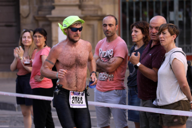 Fotos de La Media San Fermín 2023.