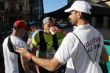 Fotos de La Media San Fermín 2023.