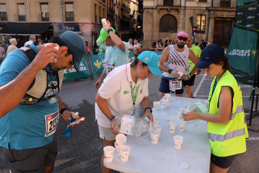 Fotos de La Media San Fermín 2023.