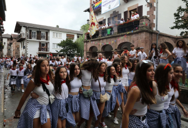 Cohete del inicio de las fiestas 2023 en Santesteban