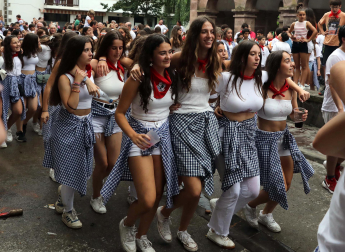 Cohete del inicio de las fiestas 2023 en Santesteban