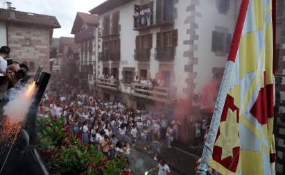 Cohete del inicio de las fiestas 2023 en Santesteban