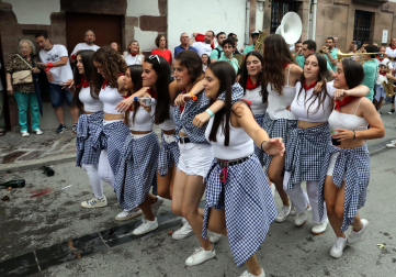 Cohete del inicio de las fiestas 2023 en Santesteban