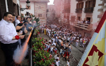 Cohete del inicio de las fiestas 2023 en Santesteban