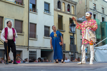 Paloteado del Casco Antiguo de Tudela durante las fiestas de San Pedro 2023