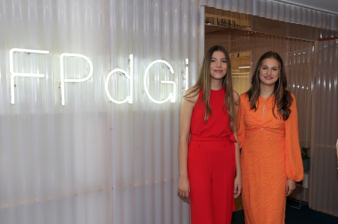 Leonor y Sofía, en el acto organizado por la Fundación Princesa de Girona