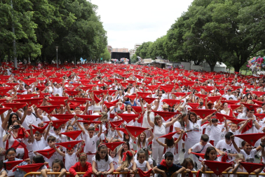 Fotos del Chupinazo de San Fermín 2023 en el parque de Antoniutti