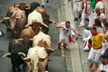 Primer encierro de San Fermín en el tramo de Santo Domingo
