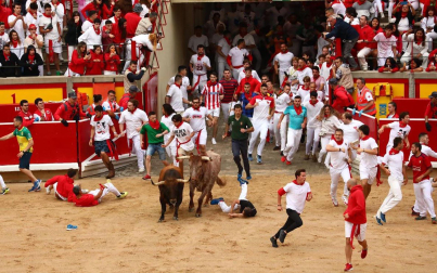 Primer encierro de San Fermín en el tramo de la Plaza de Toros