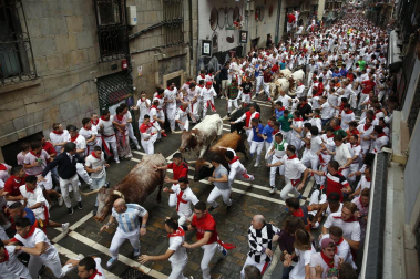Primer encierro de San Fermín en el tramo de Estafeta